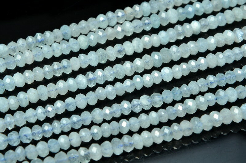 【10％OFF!】アクアマリン　3x4mm　ボタンカット　1連（約38cm）天然石 パワーストーン ビーズ パーツ ..