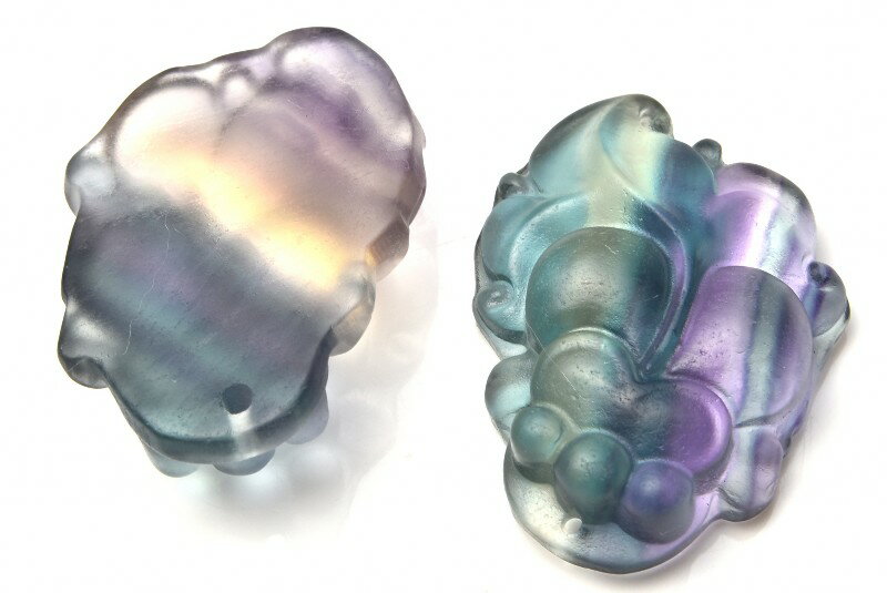 金魚 フローライト　28.5x20mm　彫刻品 穴あき マットタイプ アクセサリー _PR2986