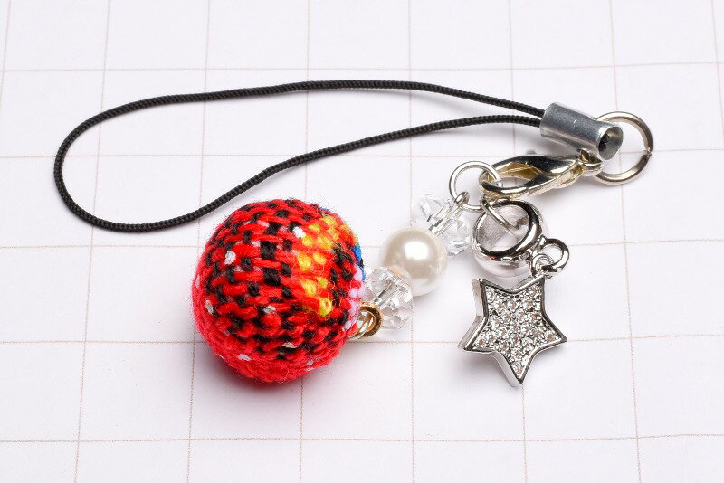 温かみを感じるクリスマスモチーフ貝パールストラップ(シルバー)　パワーストーン 当店オリジナル アクセサリー _A1084