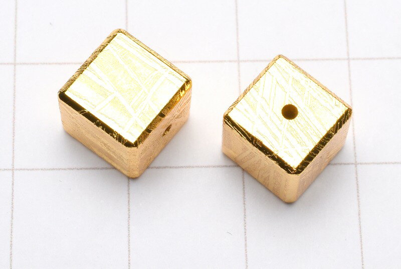 ギベオン　8mm　ゴールド キューブ型 一粒売り ビーズ アクセサリー _T620-8 高品...