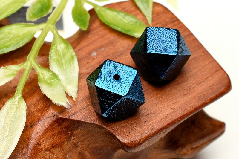 ギベオン　8mm　ブルーメタリック 一粒売りビーズ アクセサリー _T628-8 高品質アイテム