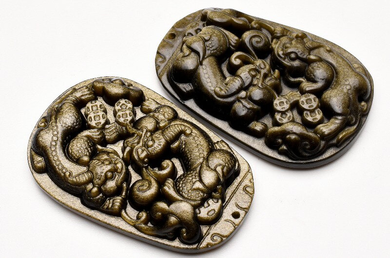 素晴らしい輝き！ ゴールデンオブシディアン　57-59x37-39mm　貔貅 彫刻プレート 天然石 パワーストーン ルース(トップ穴あき) アクセサリー _PR3275
