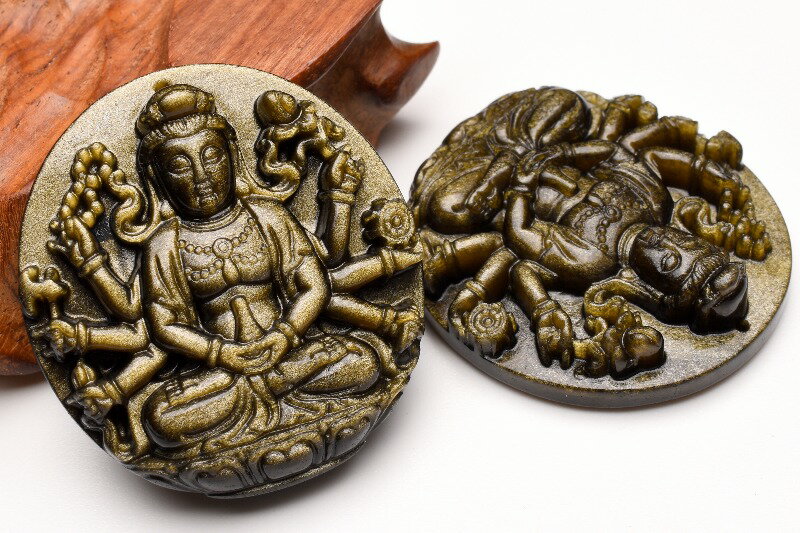 素晴らしい輝き！ ゴールデンオブシディアン　50-51x46-47mm　千手観音 彫刻プレート 天然石 パワース..