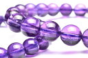 材質アメジスト 7mm 産地：ブラジルサイズ約7mm(±0.5mm)腕周り約15cm(伸縮性あり)重さ約13g特徴・意味透明感があり濃いパープルカラーのアメジストです。クラックも少なめで、まろやかな光沢も感じられる美しいお色味です。アメジストは和名『紫水晶』のとおり、紫色のクォーツ(石英)をアメジストと呼びます。その紫色の発色原因は、微量に含有された鉄イオンによるものだとされます。『愛の守護石』『真実の愛を守りぬく石』とされるアメジスト。古代から多くの人々に愛されてきたとされる、アメジストの紫色。特に日本では、最も気高い色とされ、宗教的な儀式では非常に大切にされてきた色と伝えられています。ちなみに水晶の色変種の中でも、最高位に評価されています。また、『愛の守護石』と呼ばれるように、《愛と慈しみの心》を芽生えさせることによって、真実の愛を守るパワーを与えてくれるといわれています。【恋愛運】【癒やし】【学業成就】BL::0607-FEB0PP002k