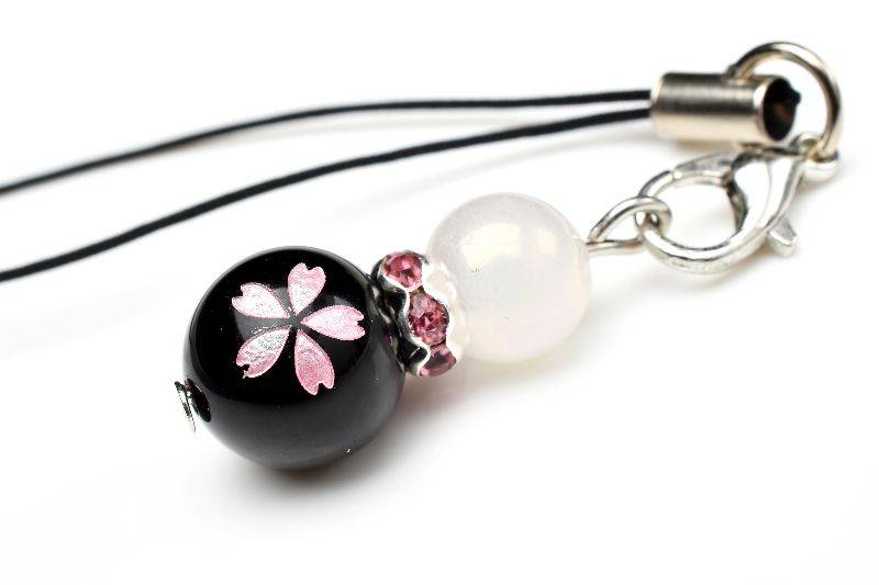桜彫刻 オニキス ローズクォーツ ひょうたんストラップ 12mm 魔除け お守り 縁起物 天然石 パワーストーン キーホルダー 当店オリジナル 1個売り _T693