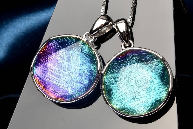 Silver925◇レインボーカラー ギベオン隕石(メテオライト)　15mm　六芒星(ダビデの星) 天然石 パワーストーン ペンダントトップ アクセサリー 1個売り _PRG1824 高品質アイテム