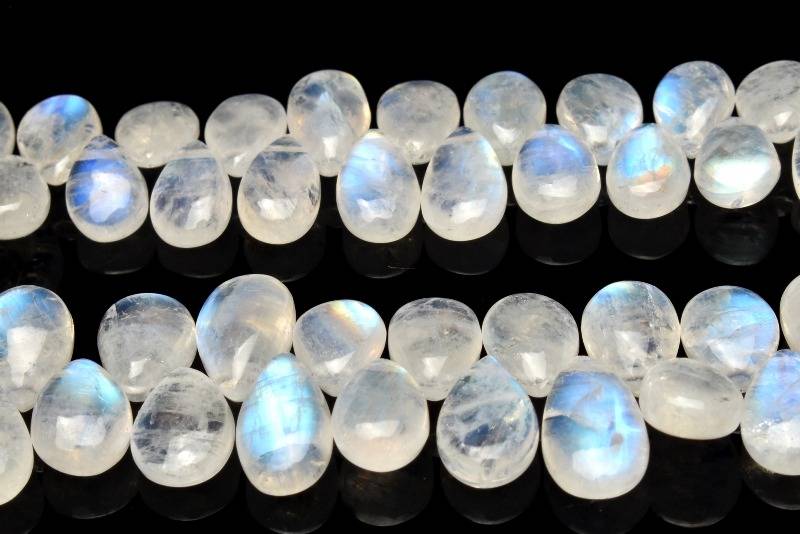 スリランカ産 ブルームーンストーン　6-12x5-6mm　ドロップ 1連（約24cm） _RG681