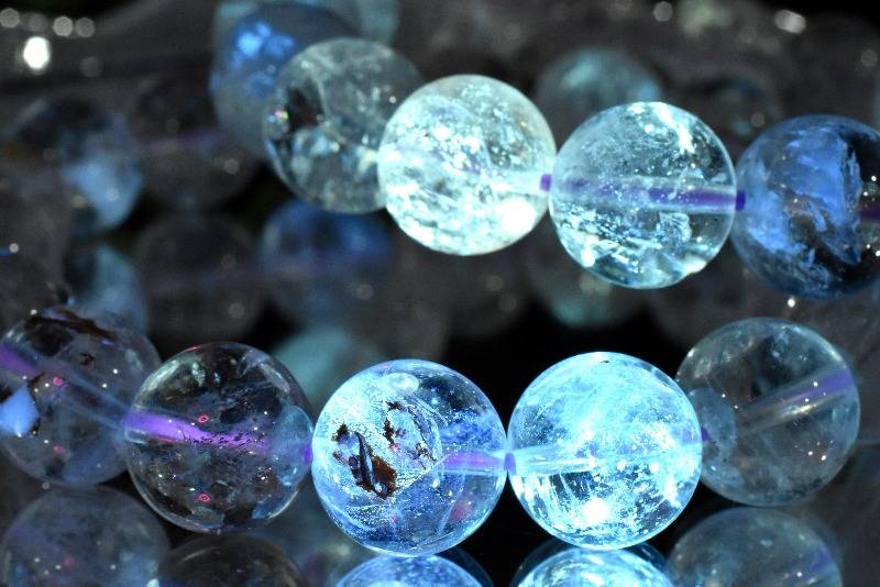 【20％OFF!】希少◇ライモナイト入り！ オイルインクォーツ　13.5mm ブレスレット アクセサリー 1個売り _BG5313-135