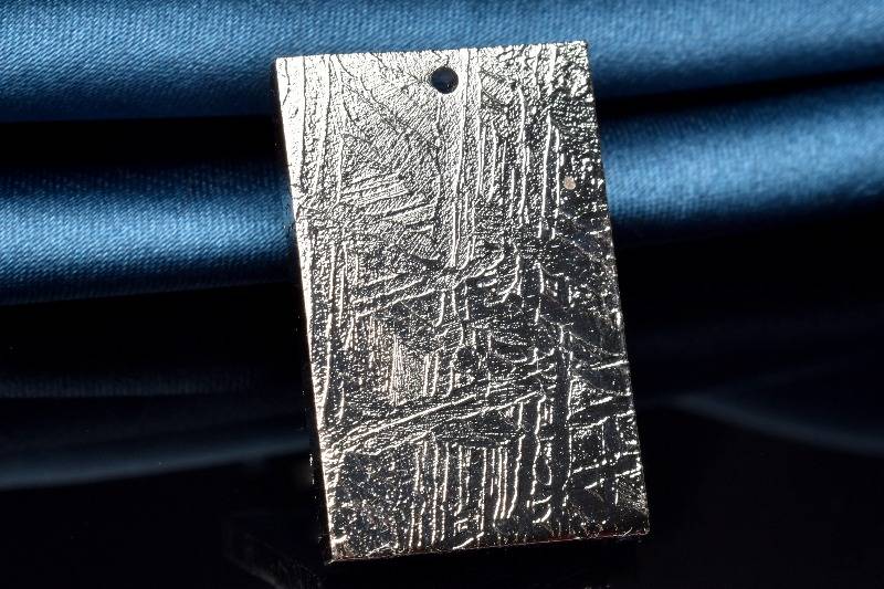 激安処分価格❗️ フィギュアいろいろ　③ 52個セット JAJAN コレクションラック ワイド 開き戸 ロータイプ 本体 幅83cm 奥行