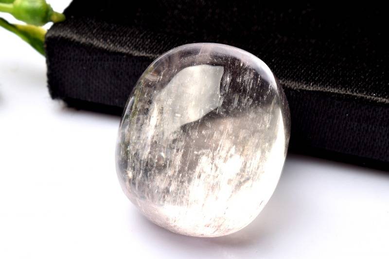 【30％OFF!】【1点物】AAA☆繊維構造 クンツァイト　20x18mm　オーバル ルース ハンドメイド _PC1609