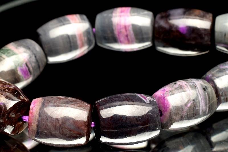 20％OFF!】【1点物】癒されたい方必見！ スギライト(杉石) 9-10x7-8mm