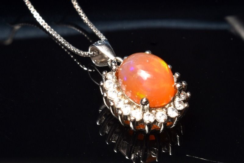 Silver925◇美しい遊色 プレシャスオパール　8.5x6.5mm　オーバル ペンダントトップ アクセサリー 1個売..