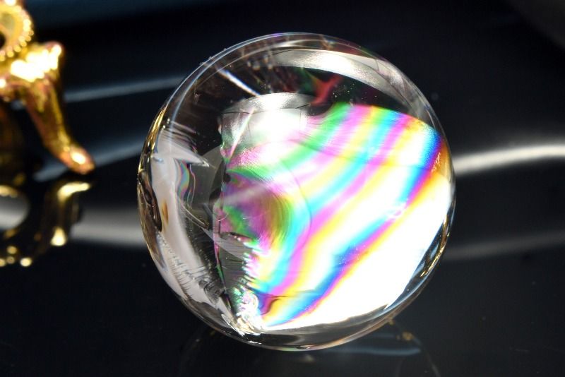 【1点物】虹入り レインボー水晶　32mm　丸玉(台座付き) スフィア _CG6592【宅急便のみ】