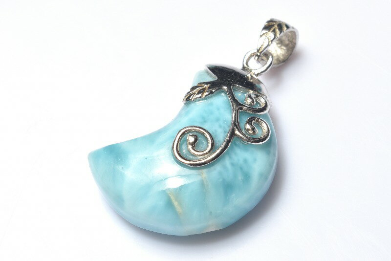 【1点物】Silver925◇ ラリマー　19x16mm　三日月 ペンダントトップ アクセサリー _PC5965