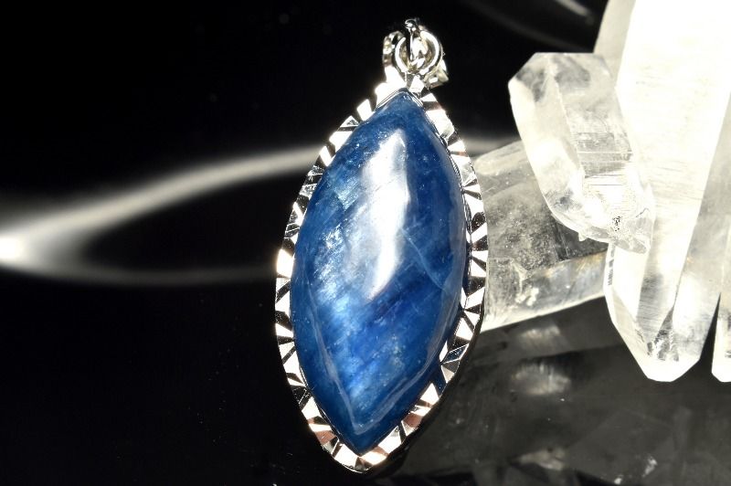 【1点物】Silver925◇繊維結晶 カイヤナイト　26x12mm　マーキス ペンダントトップ アクセサリー _PC7558