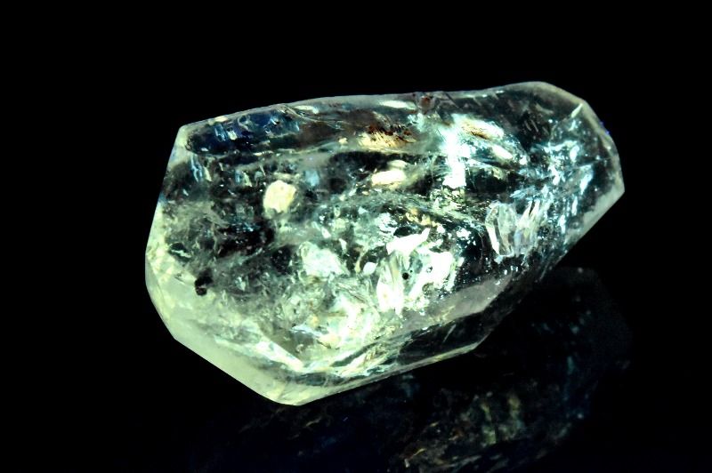  1点物 パキスタン産 オイルインクォーツ石油水晶 28x17mm 原石ラフカ...