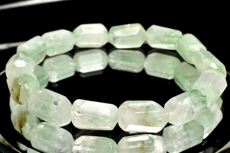 【1点物】山入り！ エメラルドグリーンファントムクォーツ　12.5-16x8-9.5mm　原石ラフカット ブレスレット アクセサリー _MC1887