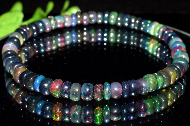 【1点物】AA☆エチオピア産 ブラックプレシャスオパール　1.5-3.5x5mm　ボタン ブレスレット アクセサリー _MC2849