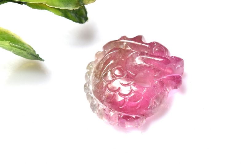 【1点物】AAAA☆繊細彫刻 ウォーターメロントルマリン 13x12mm 龍彫刻 ルース ハンドメイド _PC8182