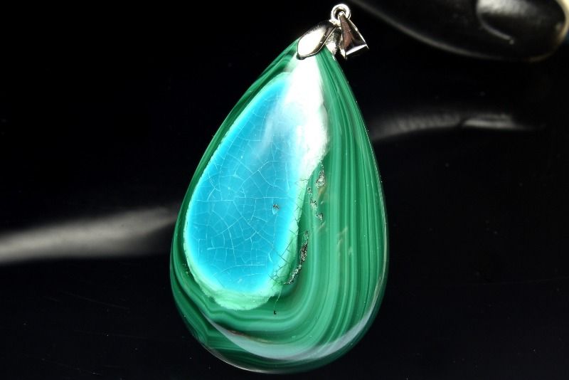 【1点物】Silver925◇高発色 クリソコラインマラカイト　42x28mm　ドロップ ペンダントトップ アクセサ..