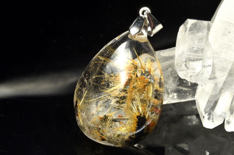 【1点物】Silver925◇力強い金針！ ヘマタイトインタイチンルチルクォーツ　26x19mm　ドロップ ペンダン..