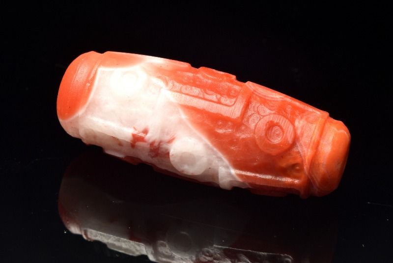 【1点物】マットな質感 南紅瑪瑙(ナンホーン)水晶共生　36x14mm　九眼天珠(貫通穴) ビーズ ハンドメイド _PC8653