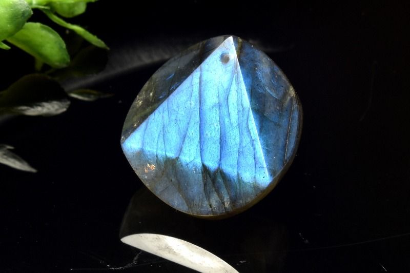 【20％OFF!】【1点物】幻想ブルーシラー ラブラドライト 22.5mm コインカット(トップ穴) ルース ハンドメイド _PC8688