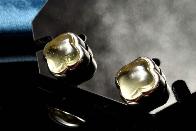 Silver925◇宝石質 リビアングラス　7-8x7-8mm　クローバー ピアス アクセサリー _PRG2429