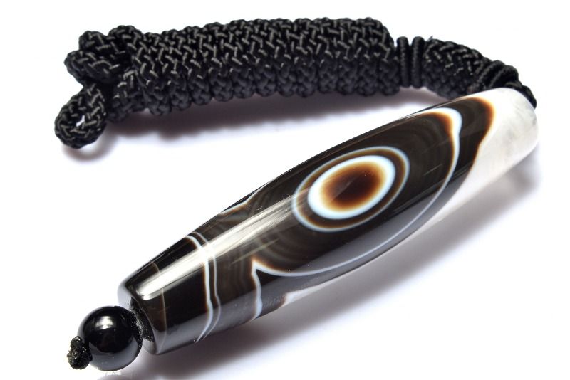  1点物 チベット産 黒天眼石と水晶共生 67x17(丸玉8)mm 天珠手編み ペ...