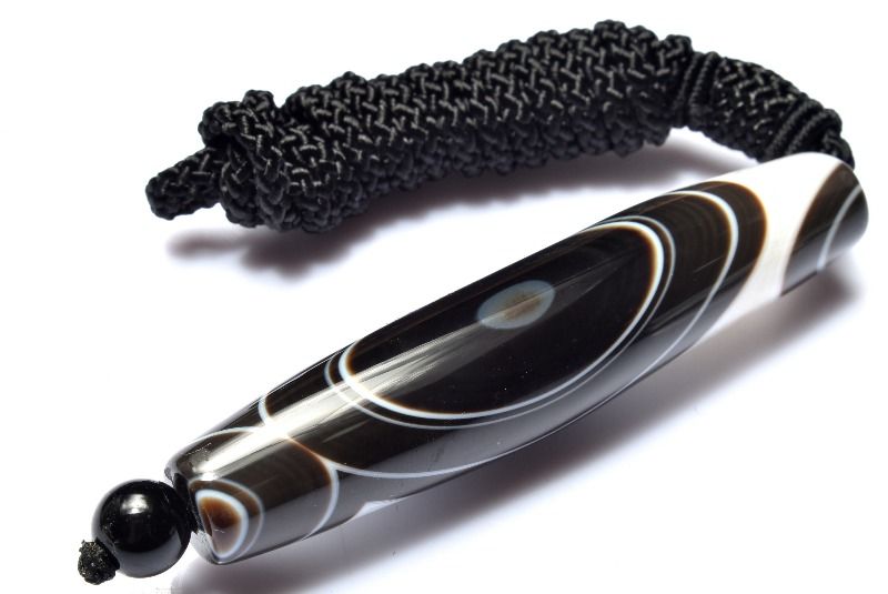  1点物 チベット産 黒天眼石と水晶共生 73x16(丸玉8)mm 天珠手編み ペ...