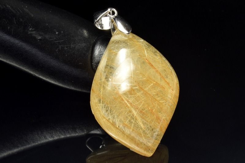  1点物 Silver925 たっぷり針内包 ゴールドルチルクォーツ 30x19mm リ...