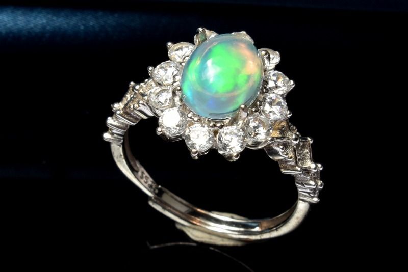  1点物 Silver925 虹色の遊色 プレシャスオパール 9x7mm オーバル 指...