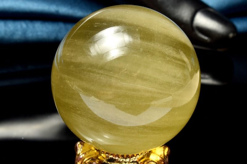  1点物 希少 宇宙からの贈り物 リビアングラス 35mm 丸玉(台座付き) ...