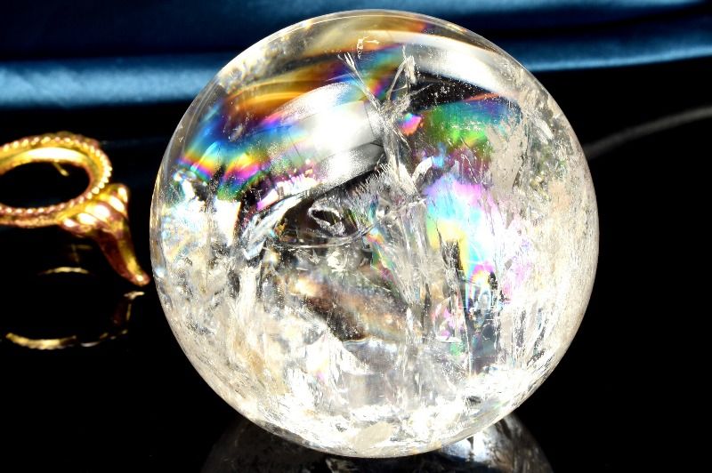  1点物 高透明 アイリスクォーツ レインボー水晶 58mm 丸玉(台座付き)...