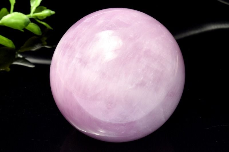  1点物 ライラックピンク クンツァイト 51mm 丸玉(台座付き) スフィア...