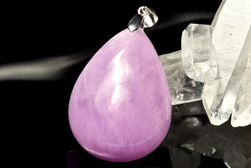 【1点物】Silver925◇高発色 クンツァイト　32x23mm　ドロップ ペンダントトップ アクセサリー _PC9770...