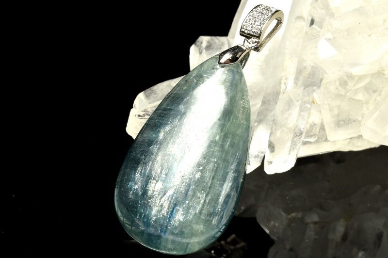 【1点物】天然無着色 カイヤナイトシリカ　35x20mm　ドロップ ペンダントトップ アクセサリー _PD535