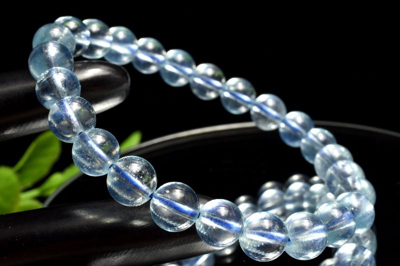モザンビーク産】アクアマリンの楕円柱タンブル① タンブル アクア