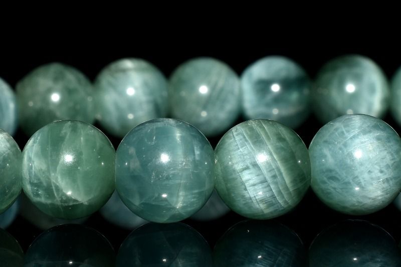 Rakuten - 【1点物】天然色◇キャッツアイ効果 ブルーアパタイト　8mm ブレスレット アクセサリー _MC8799