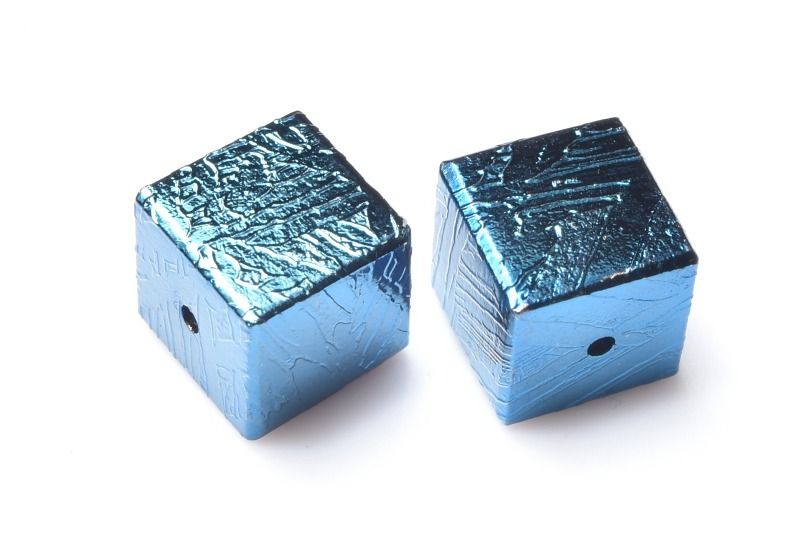 高品質◇粒売り アルタイ隕石(メテオライト)　8x8mm　ブルーコーティング キューブ ビーズ ハンドメイド 1個売り _PRG2521-8