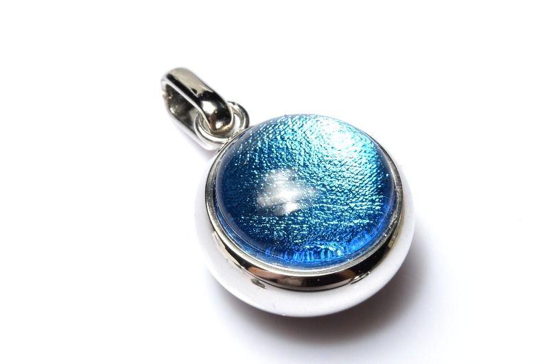 【10％OFF!】宇宙の魅力を纏う アルタイ隕石＆パラサイト隕石　12mm　ブルーコーティング ペンダントトップ アクセサリー 1個売り _PRG2584-3