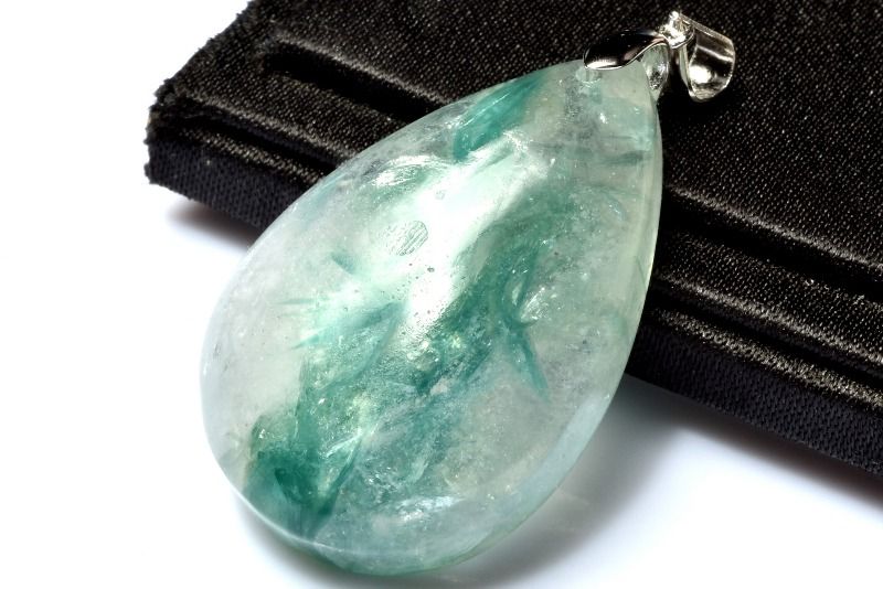 【1点物】AAA☆希少共生 Silver925 フックサイトシリカ　35x23mm　ドロップ ペンダ...