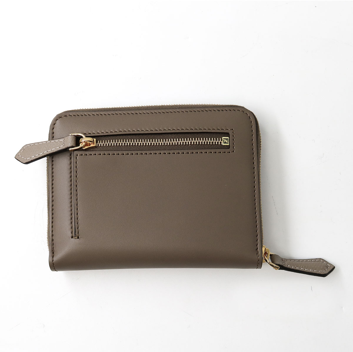 FENDI フェンディ— ラウンドジップ 二つ折り財布 8M0508 ALV4 FFダイヤモンド ジップアラウンド財布 ミディアム ロゴ GREY レザー プレゼント ギフト ブランド