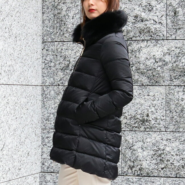【HERNO】ヘルノ PI0670D 12017 BLACK(9300) 2WAY ファー ダウンジャケット フォックスファー アウター コート セミロング スタンドネック ブラック 黒 レディース シンプル 通勤 軽量 防寒 防風