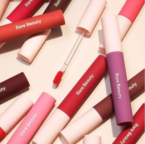 Rare Beauty レアビューティー　Lip Souffle Matte Cream エアホイップ リップクリームのサムネイル