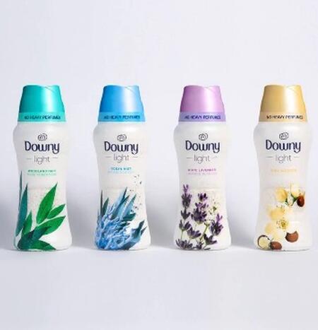 ダウニー 柔軟ビーズ ライト やさしい香り 特大サイズ 680g (24oz) Downy Light La...