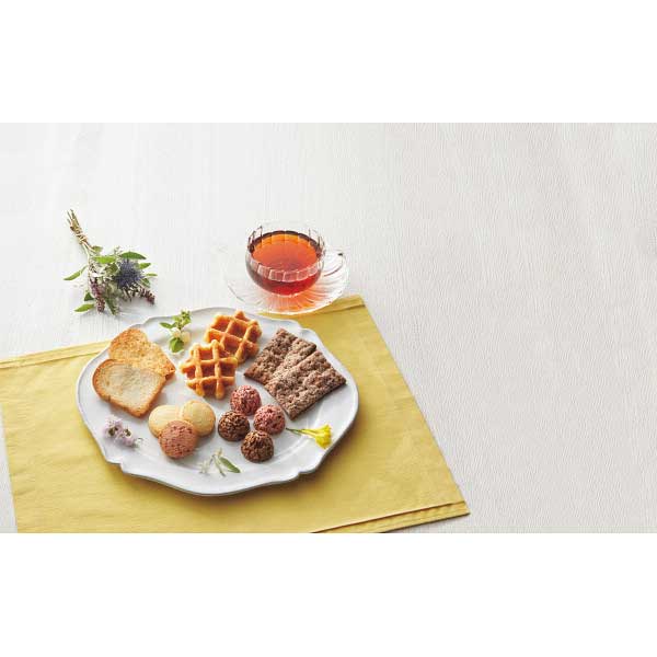 【2025 お歳暮】 はなうらら 焼き菓子のおくりもの 送料無料