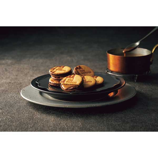 【2025 お歳暮】 ザ・スウィーツ キャラメルサンドクッキー（10個）