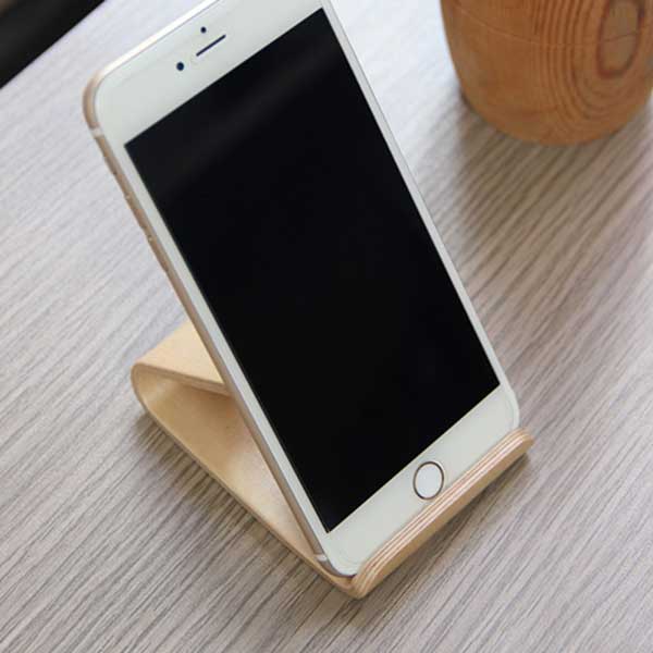 スマホスタンド おしゃれ 木製 卓上 スタンド デスク 木目 iPhone Android 天然木 シンプル スタイリッシュ ナチュラル 送料無料
