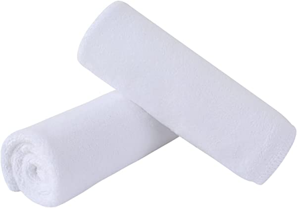 ■商品説明■ マイクロファイバー クロス ふきん ハンドタオル 30cmx30cm ホワイト 2枚 … 送料無料 素材:マイクロファイバー、サイズ：30cm×30cm 乾きやすく軽いマイクロファイバー素材 毛細血管現象により、吸水性が高く、素早く乾きます（綿素材に比べると半分以下の時間で乾く） 洗えて、拭けて、すぐ乾く！ フェイスタオル、クレンジングシート、ハンドタオルとして使える毛羽落ちがほとんどなく、吸水性ち抜群のこのマイクロファイバータオルの良さを実感してください 厚手なので吸水性に優れ、やわらかい肌触りでお肌にも優しいフェイスタオル 汚れ落ちが早く快適に使える素材 泡立ち抜群、洗剤を使わずに汚れを落とす高機能おクリーニングタオル細かな汚れや表面上に付着した汚れを除去する力が大きい化粧落としタオル 赤ちゃんやお子様にも安心して使える洗顔タオル 雲に包まれるような柔らかさ、滑らかな触感、お肌に優しい生地皮膚への刺激が少なく、心地よい肌触りです柔らかいマイクロファイバー素材で、傷をつけるこなくをやさしく拭きあげます 吊り下げや洗浄に便利 高い耐久性 縫製がしっかりしており、何度洗濯しても変形しない独特の超極細繊維の構造で長く使っても伝統タオルの硬化感がありません洗濯機で洗える 使い勝手がマイクロファイバー クロス ふきん ハンドタオル 30cmx30cm ホワイト 2枚 …